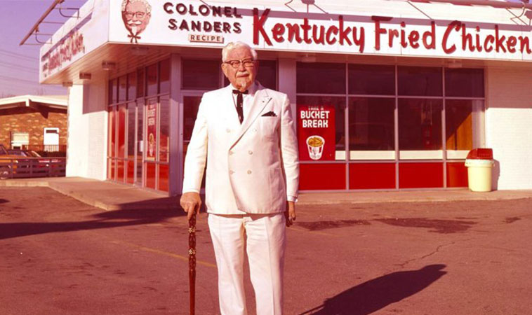 Povestea KFC. Cum a luat naștere mare lanț de restaurante